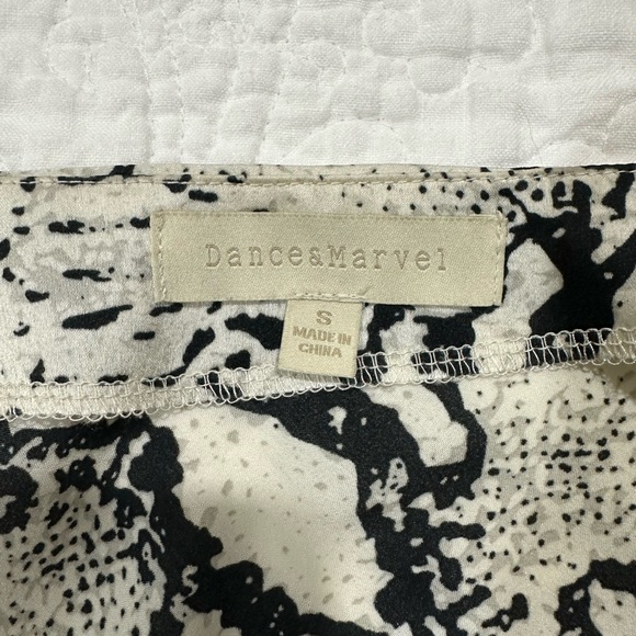 Snakeskin Print Camisole - Picture 3 of 3
